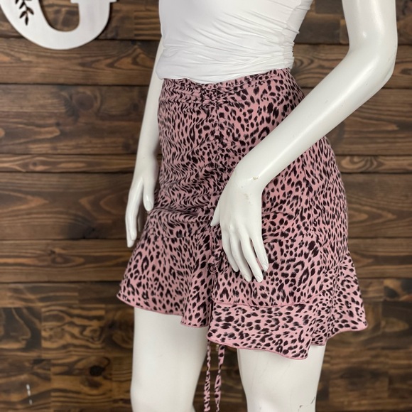 SHEIN | Cheetah Leopard Animal Print Faux Wrap Tie Front Mini‎ Skirt Ruffles - Picture 1 of 9
